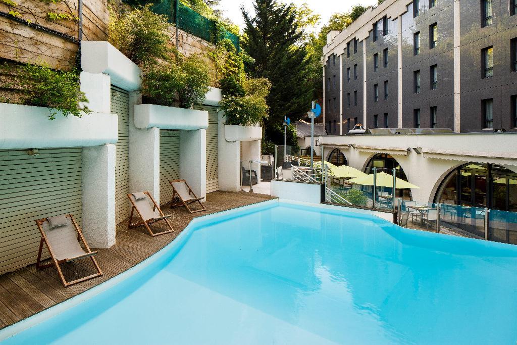 Holiday Inn Lyon Vaise | easyJet holidays