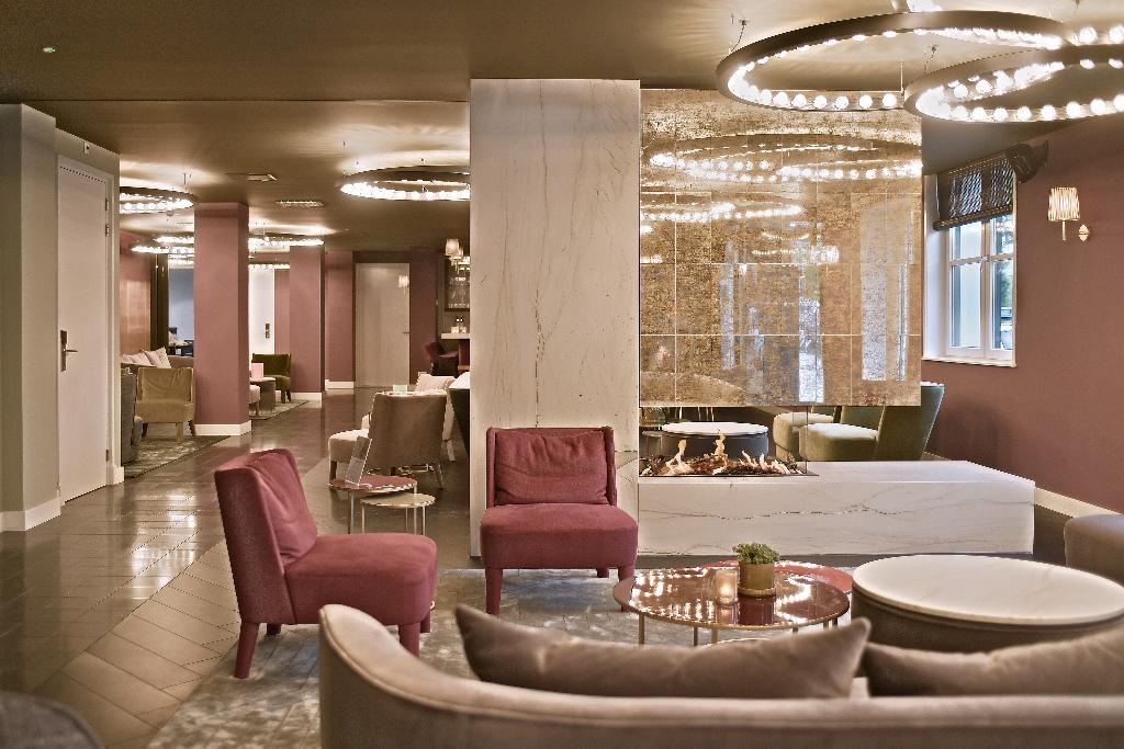 easyjet zaan hotel amsterdam