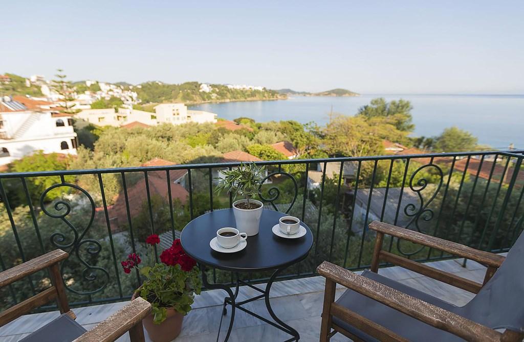 Nimfi Hotel Skiathos EasyJet Holidays nimfi-hotel-skiathos-easyjet-holidays