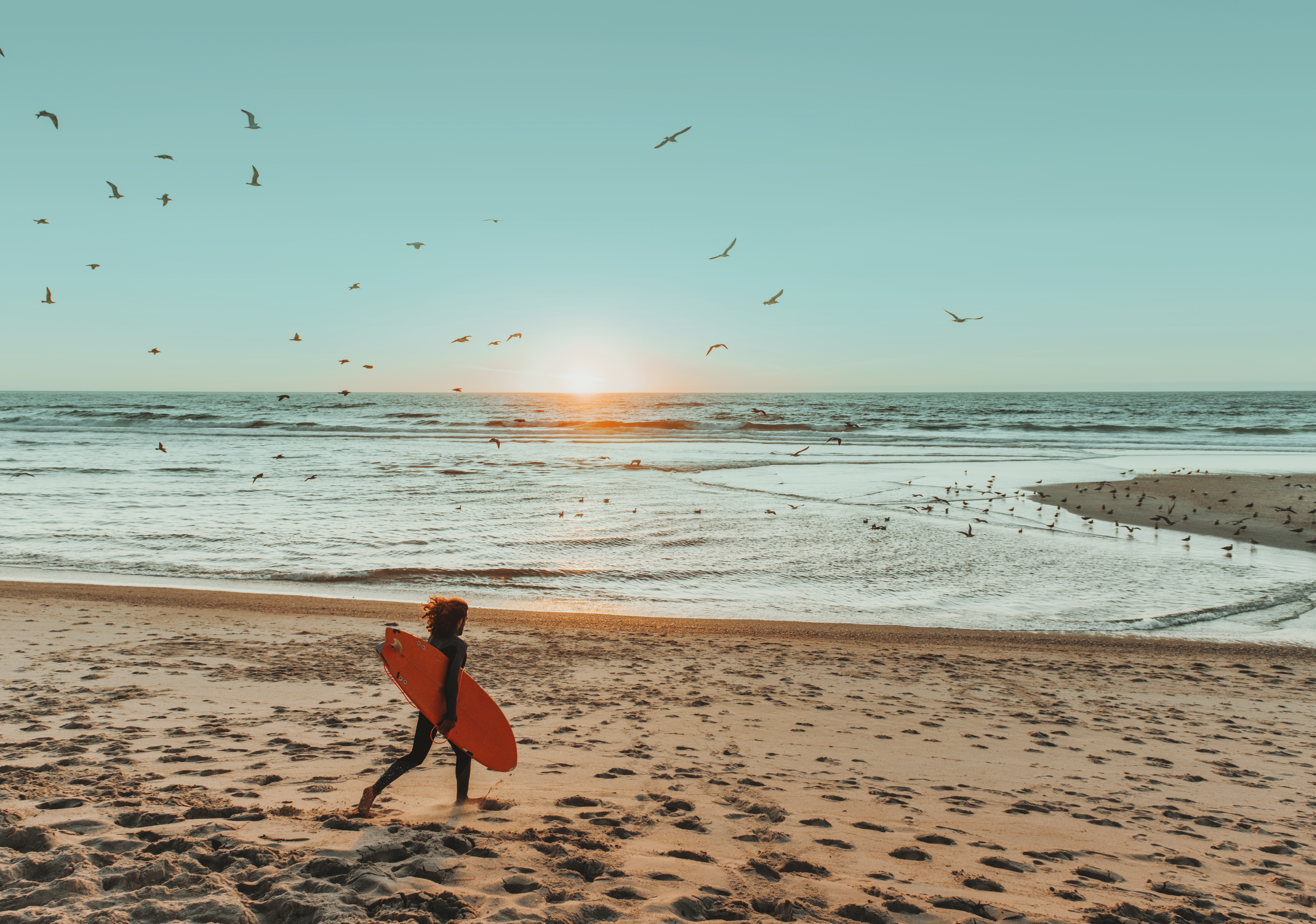 easyJet holidays launches summer 2025 holidays